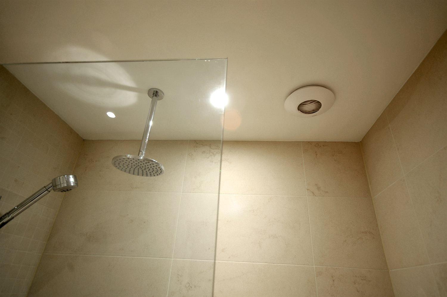 Системи витяжної вентиляції для ванни