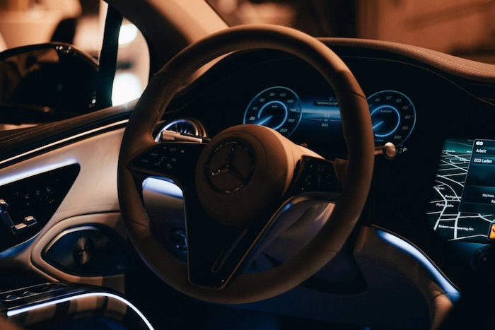 автомобіль Mercedes-Benz
