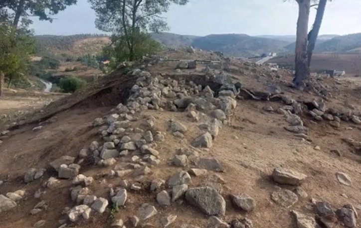 4000-летняя стена в Марокко